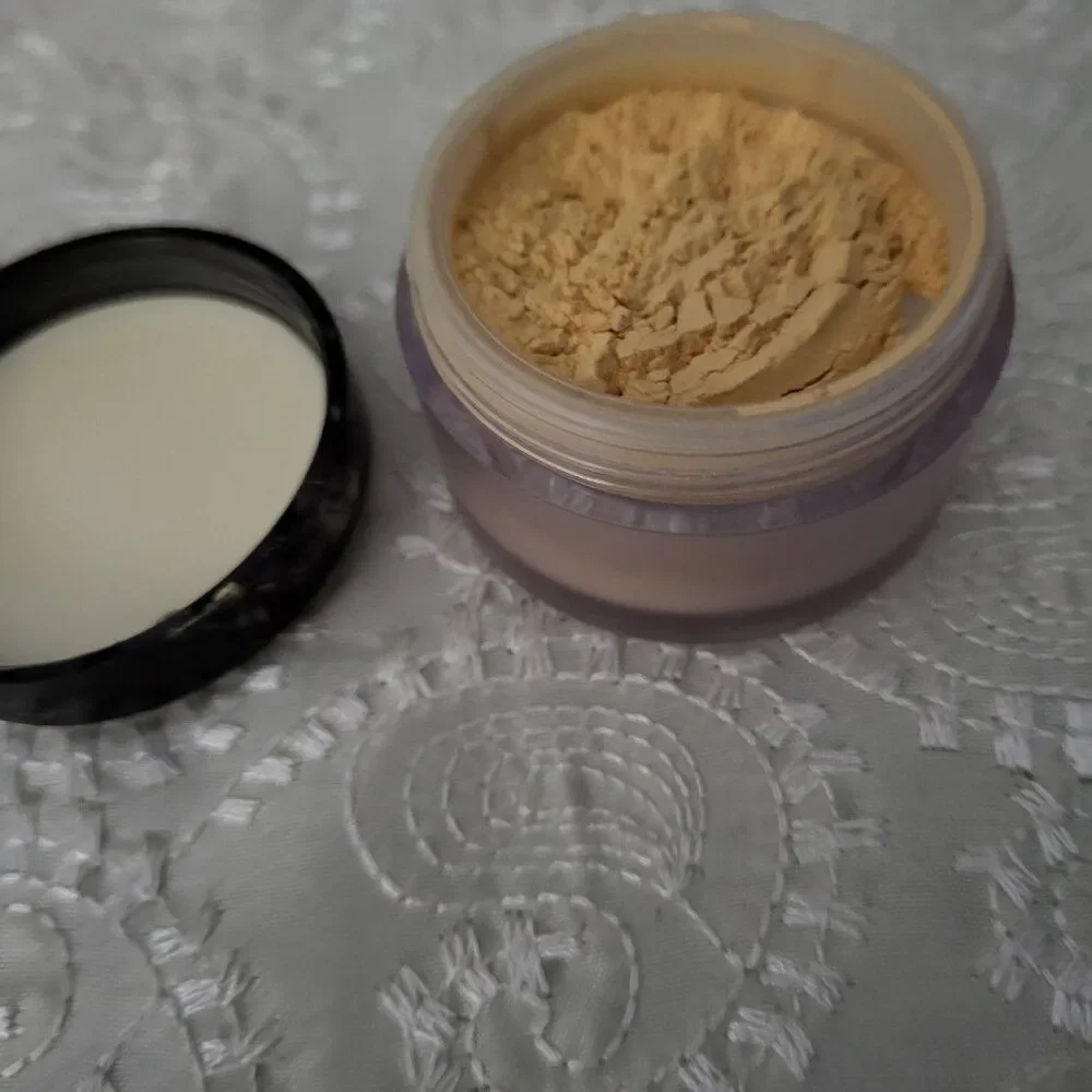 Laura Mercier secret brightening under eye concealer